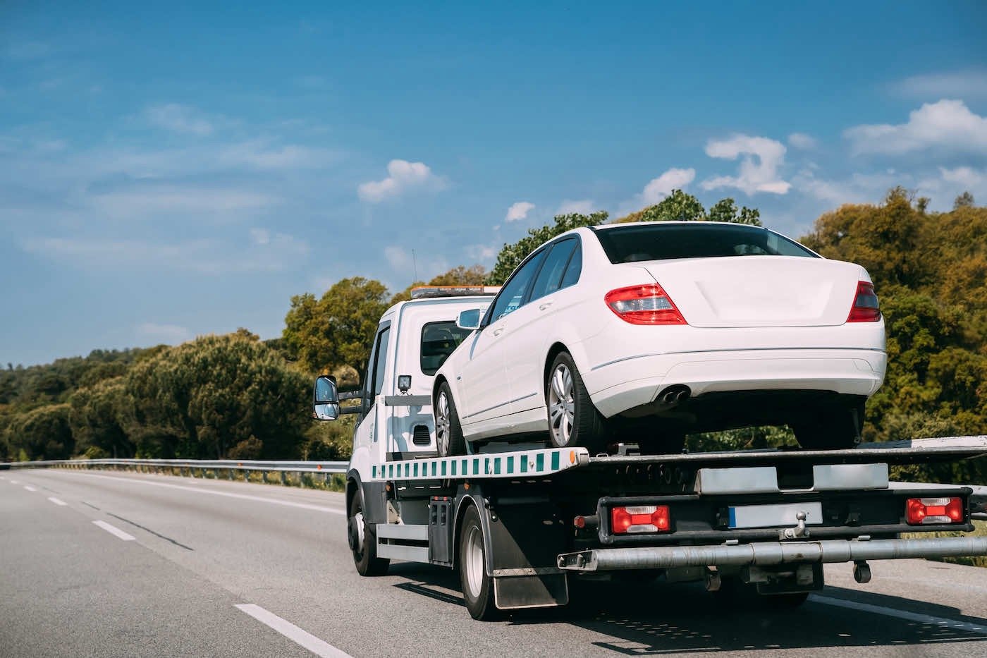 Montreal-Towing-flatbed-towing